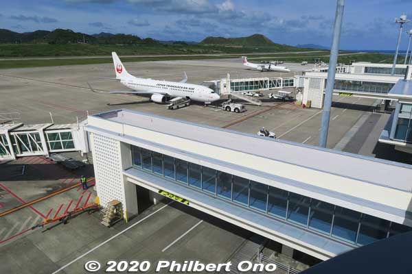Ishigaki Airport 
Keywords: okinawa Ishigaki Airport airplane jet boeing-737