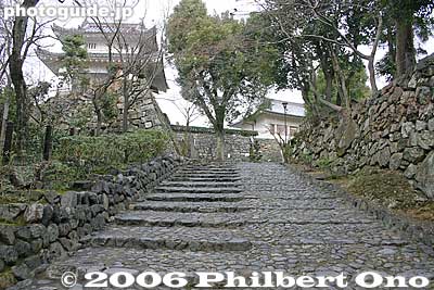Steps to castle gate
Keywords: aichi prefecture inuyama castle national treasure