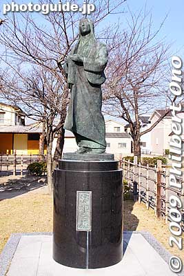 Statue of Princess 
Keywords: aichi kiyosu castle 