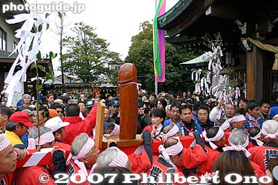 Carried by men singing kiyari laborers' songs, the smaller wooden phallus also goes to enter the shrine's main hall.
Keywords: aichi komaki tagata jinja shrine penis festival fertility honen matsuri shinto