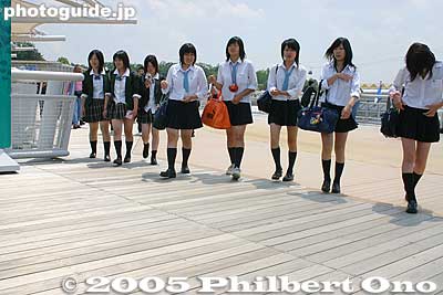 School girls on a school trip at Aichi Expo
Keywords: Aichi Nagakute Expo 2005