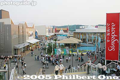 Global Common 6, an enclave of international pavilions.
Keywords: Aichi Nagakute Expo 2005 international pavilion