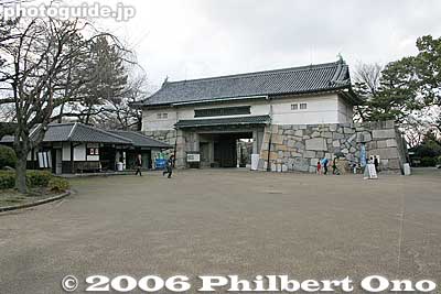 Seimon Gate 正門
Keywords: aichi prefecture nagoya castle