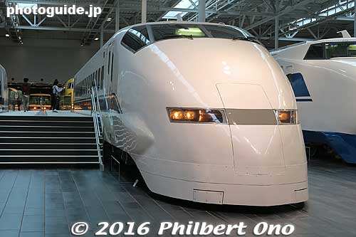 300 Series Shinkansen. The "Robocop" design.
Keywords: aichi nagoya train railway railroad museum shinkansen