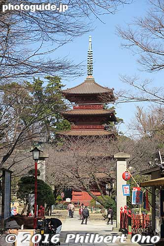 Nakayama Hokekyoji temple's Five-Story Pagoda 五重塔
Keywords: chiba ichikawa nakayama hokekyoji nichiren buddhist temple