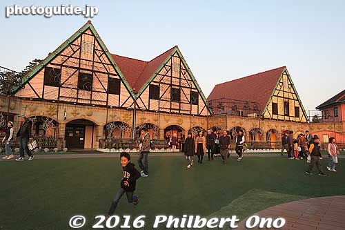 German-style buildings are also covered with LED lights. Go inside and find only gift shops.
Keywords: chiba sodegaura tokyo german village