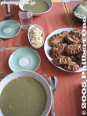 Home-cooked meal
I forgot the name of this pea soup, but it was good.
Keywords: Finland food