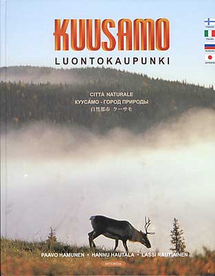 Kuusamo Luontokaupunki, by Paavo Hamunen, Hannu Hautala, and Lassi Rautiainen　クーサモの写真集
I first saw this book at the Finnish Tourist Board's office in Tokyo (Imperial Hotel) which I visited before going to Finland. I think it is the only nature photo book about Kuusamo with Japanese text. It also has text in Finnish, Russian, and Italian (but no English!).

It shows pictures of the best nature spots in and around Kuusamo such as [url=http://photoguide.jp/pix/thumbnails.php?album=103]Julma Ölkky[/url], [url=http://photoguide.jp/pix/thumbnails.php?album=106]Kitkajoki River[/url], and [url=http://photoguide.jp/pix/thumbnails.php?album=105]Näränkä[/url], the three places I visited (or experienced) while in Kuusamo (click on links to see my pictures). Published by [url=http://www.articmedia.fi/]Articmedia[/url] in 2000.
ISBN: 951-98612-0-3

唯一の日本語も含むクーサモの自然を紹介するの写真集。東京にあるフィンランドの観光局（帝国ホテル内）にもこの本が置いてあった。
Keywords: Finland Kuusamo nature photo