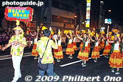 Hula dancers
Keywords: fukushima waraji matsuri festival hula dancers