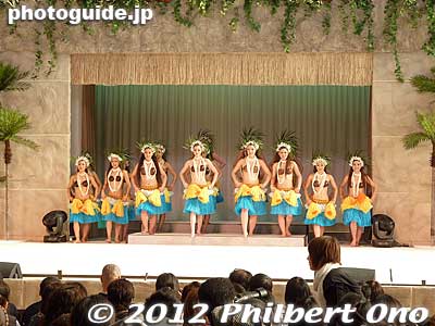 Keywords: fukushima iwaki spa resort hawaiians water park amusement hot spring onsen pool slides hula girls dancers polynesian show