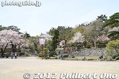 Sannomaru keep. 三の丸跡
Keywords: fukushima nihonmatsu kasumigajo castle pine trees matsu