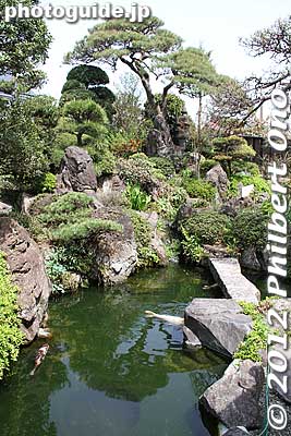 Japanese garden at poet Takamura Chieko's birth home. 高村 智恵子
Keywords: fukushima nihonmatsu Takamura Chieko birth home