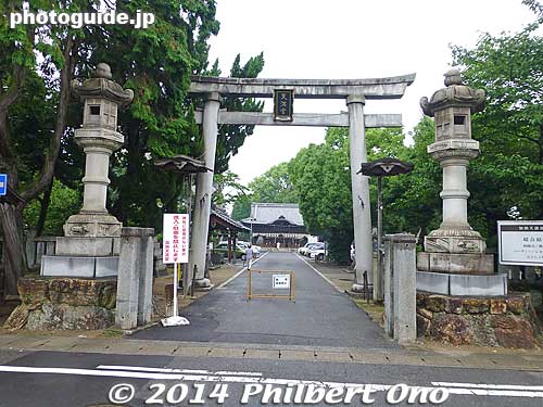 Entrance to Kano Tenmangu Shrine. 加納天満宮
Keywords: gifu kano-juku castle nakasendo