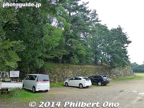 Kano Castle parking lot.
Keywords: gifu kano-juku castle nakasendo