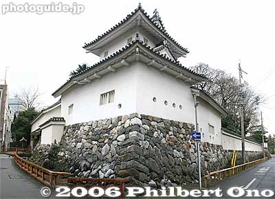 The original Ogaki Castle was said to be built in 1535 by the Toki Clan who ruled Mino Province (now Gifu).
Keywords: gifu ogaki castle 