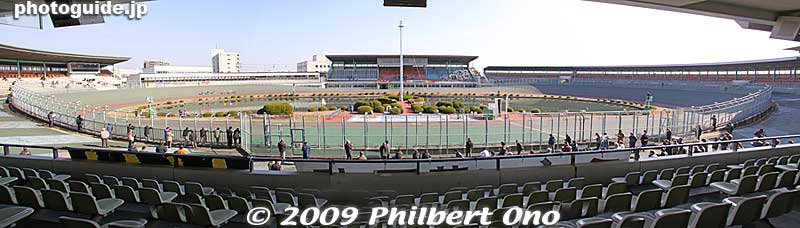 Panoramic view of the Ogaki Cycling Stadium bicycle racetrack as seen from the free seating section.
Keywords: gifu ogaki bicycle racetrack cycling stadium keirin 