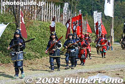A few matchlock gun battalions gathered on the Sasaoyama stage.
Keywords: gifu sekigahara battle festival matsuri 