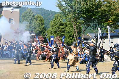 Then Ieyasu's guns fired.
Keywords: gifu sekigahara battle festival matsuri 