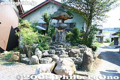 Imasu-juku has many stone lanterns.
Keywords: gifu sekigahara imasu-juku post town nakasendo 