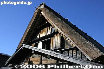 Gable openings let light and air come through the attic to foster silkworms.
Keywords: gifu shirakawa-mura village shirakawa-go gassho-zukuri thatched roof minka