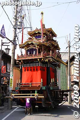 Back of Shirankaku Hikiyama float. 紫雲閣（中町）
Keywords: gifu tarui hikiyama matsuri festival floats 