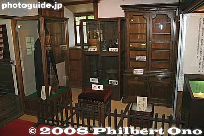On the left is a winter coat worn by wife Iki. A few lamps, hibachi heater, and furniture used in the Irwin summer residence also displayed.
Keywords: gunma gumma shibukawa ikaho onsen spa hot spring robert irwin hawaiian minister summer house