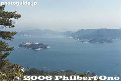 View from Miyajima island's Mt. Misen.
Keywords: hiroshima hatsukaichi miyajima Itsukushima shrine