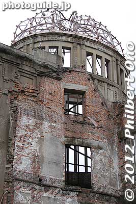 I think all Americans visiting or living in Japan should visit Hiroshima. It's not about who's to blame for what happened here in Aug. 1945. It's about a major event in human history and a reminder of man's fatal flaws.
Keywords: hiroshima peace memorial park atomic bomb dome