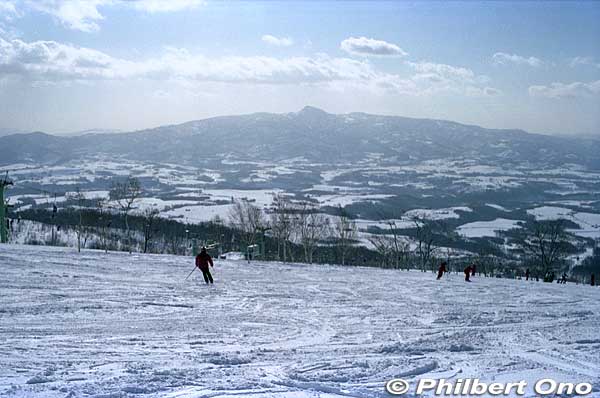 Views while skiing on Niseko Annupuri. ニセコアンヌプリ
Keywords: hokkaido niseko skiing annupuri