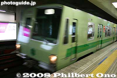 Susukino Station subway train
Keywords: hokkaido sapporo ekimae-dori road street