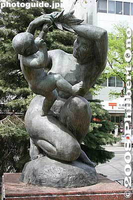 Keywords: hokkaido sapporo odori koen park sculpture