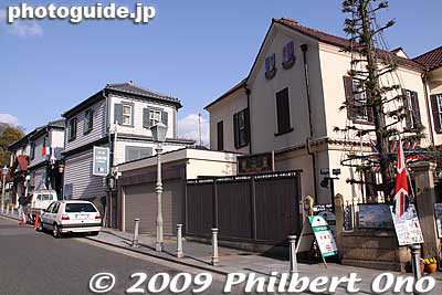 Kitano-dori road 北野通り
Keywords: hyogo kobe kitano-cho ijinkan western houses homes foreigner settlement 