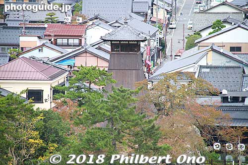 Shinkoro Clock Tower as seen from Izushi Castle.
Keywords: hyogo toyooka izushi castle