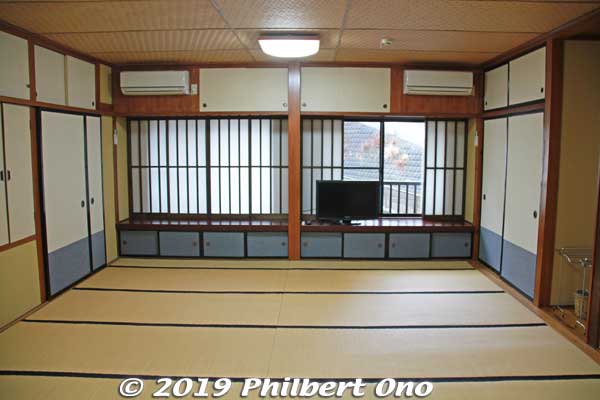 Large room in Minshuku Uohiko.
Keywords: ibaraki kitaibaraki hirakata minshuku
