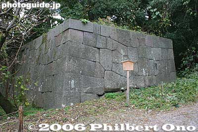 Kurogane-mon Gate stone wall 鉄門石垣
Keywords: ishikawa kanazawa castle park stone wall