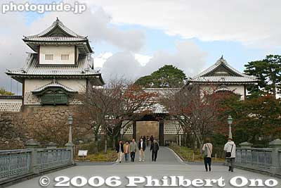Ishikawa-mon Gate 石川門
Keywords: ishikawa prefecture kanazawa castle park