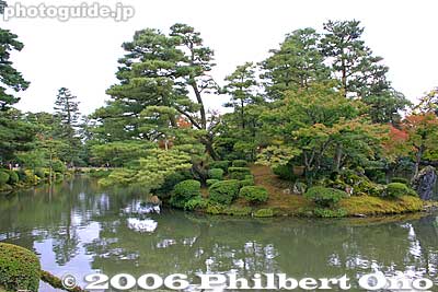 Horai island 蓬莱島
Keywords: ishikawa kanazawa kenrokuen garden matsu pine tree