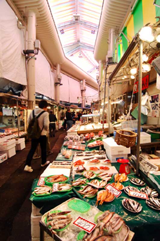 Omi-cho Market 
Keywords: ishikawa kanazawa omi-cho fish market