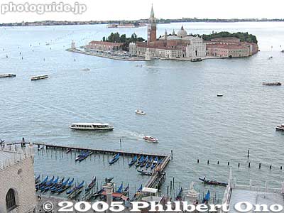 View from Campanile - San Giorgio island　鐘楼からの風景
Keywords: Italy Venice Venezia