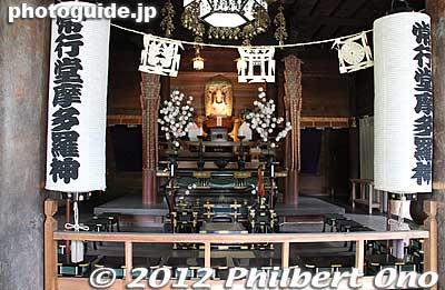 Jogyodo Hall worships Amida Buddha.
Keywords: iwate hiraizumi motsuji temple tendai buddhist national heritage site