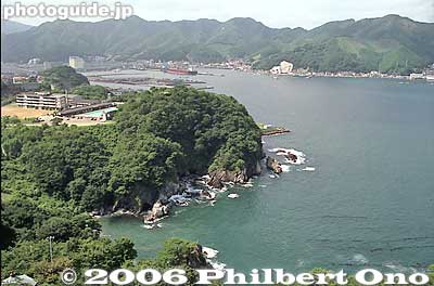 View of Kamaishi Port which was devastated by the tsunami in March 2011.
Keywords: iwate kamaishi kannon statue