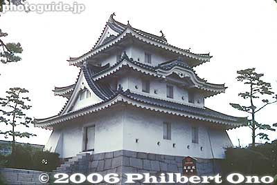 Takamatsu Castle turret
Keywords: kagawa takamatsu japancastle