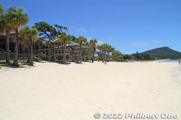 Amami Resort Basyayama-mura restaurant terrace right on the beach..
Keywords: kagoshima amami oshima resort hotel beach