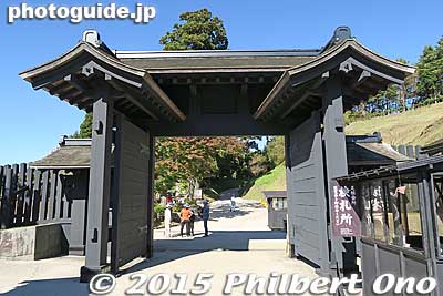 Edo-side gate of Hakone Sekisho. Go out here to walk to the Hakone Sekisho Exhibition Hall
Keywords: kanagawa hakone-machi sekisho checkpoint