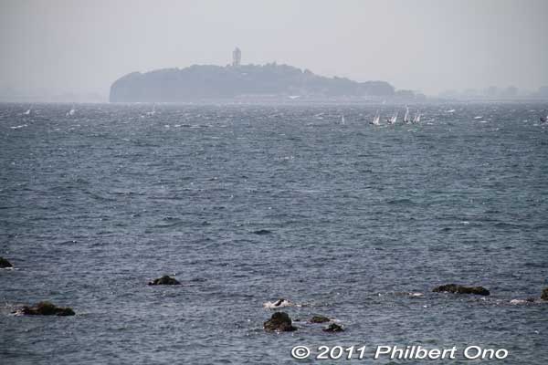 Enoshima in the distance.
Keywords: Kanagawa Hayama Morito Coast