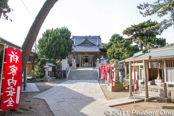 Morito Daimyojin Shrine on the Morito Coast. 森戸大明神
Keywords: Kanagawa Hayama Morito Coast