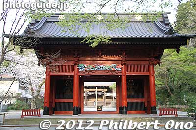 Nitenmon Gate at Myohonji temple, Kamakura.
Keywords: kanagawa kamakura myohonji buddhist temple nichiren