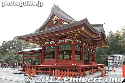 Mai-den sacred dance stage.
Keywords: kanagawa kamakura tsurugaoka hachimangu shrine