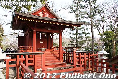 Benzaiten Shrine
Keywords: kanagawa kamakura tsurugaoka hachimangu shrine japanese garden benzaiten shrine
