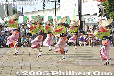 Kanagawa Prefecture's largest Awa Odori is held annually during the last weekend in July in this city of Yamato. Preview event near Yamato Station.
Keywords: kanagawa yamato awa odori dance